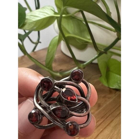 Size 7 Artisan Vintage Garnets Cluster Bendy Ring Stamped 925 Sterling Silver - Picture 5 of 9